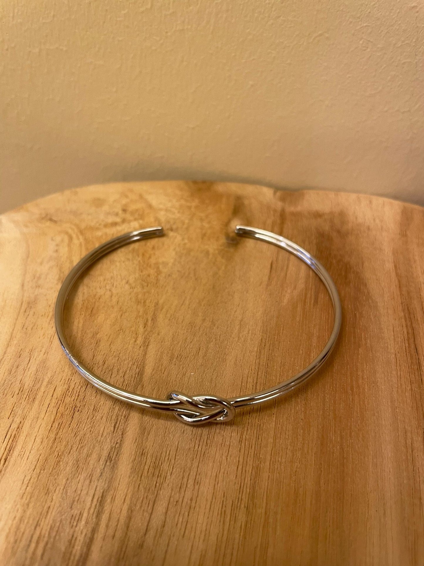 Bracelet Lien Éternel Marina- Symbole d'Amour et de Connexion