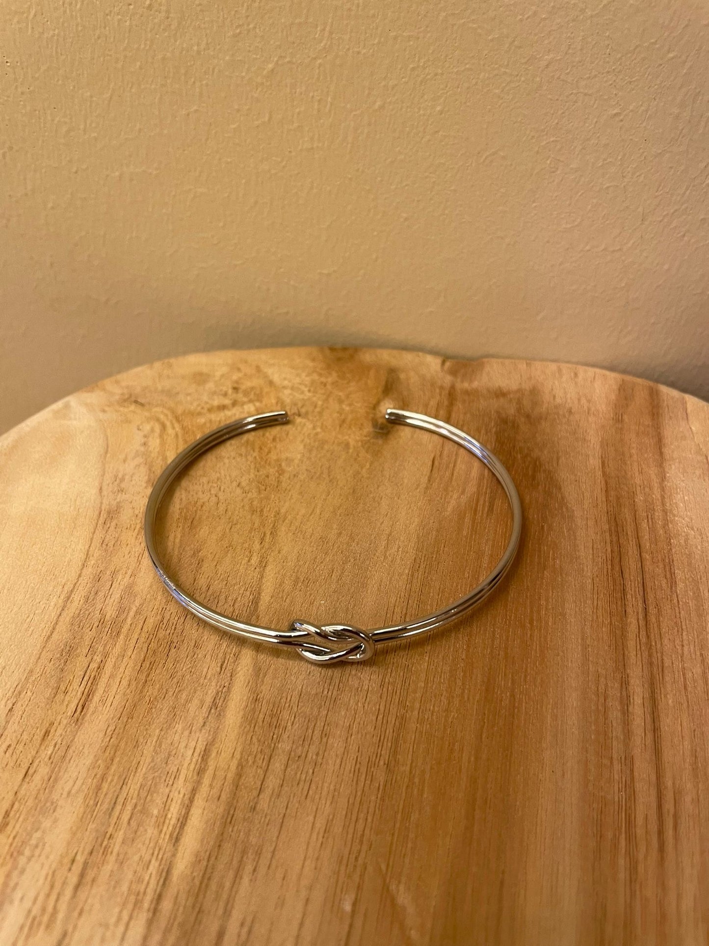 Bracelet Lien Éternel Marina- Symbole d'Amour et de Connexion