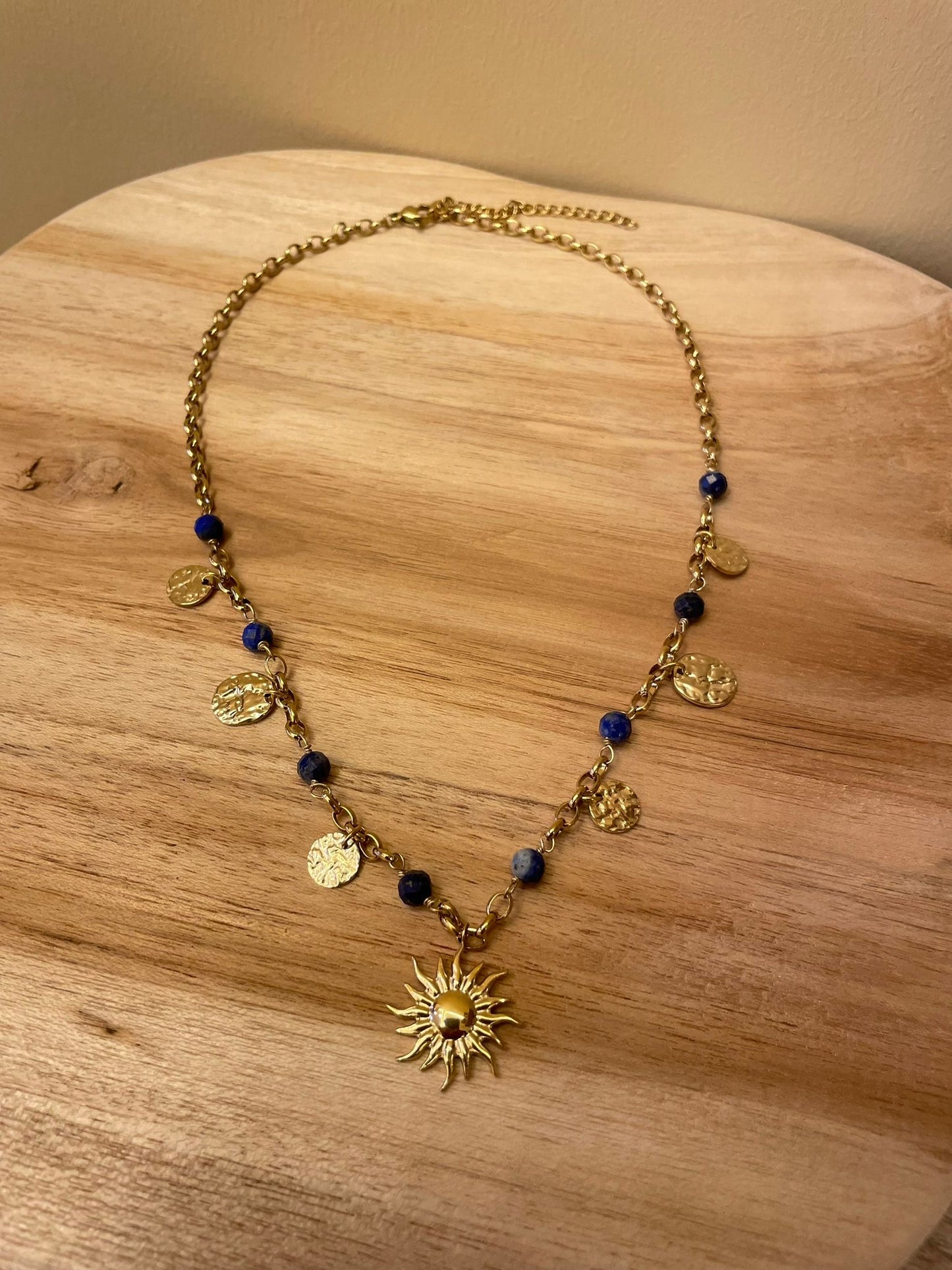 Collier Solaire Palm - Éclat doré & Énergie positive